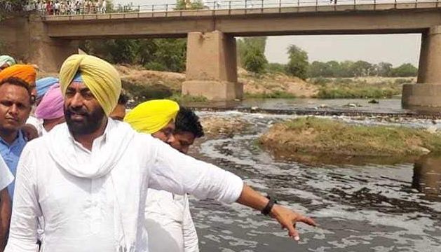 ಆಪ್‌ನಿಂದ ಸುಖ್‌ಪಾಲ್ ಖೈರ, ಕನ್ವರ್ ಸಂಧು ಅಮಾನತು