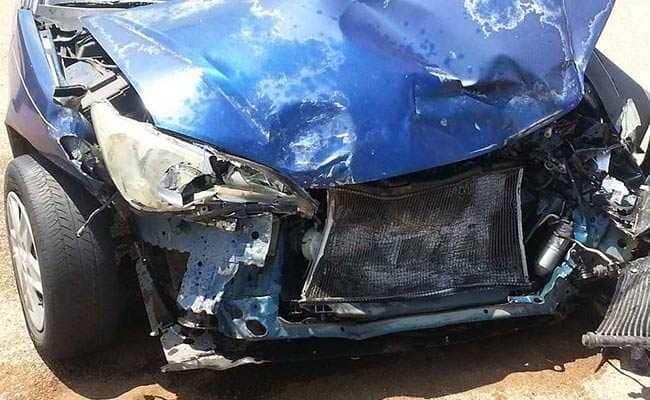 ಕಾರಿಗೆ ಟ್ರಕ್ ಢಿಕ್ಕಿ ಹೊಡೆದು 12 ಮಂದಿ ಮೃತ್ಯು: 7 ಜನರಿಗೆ ಗಾಯ