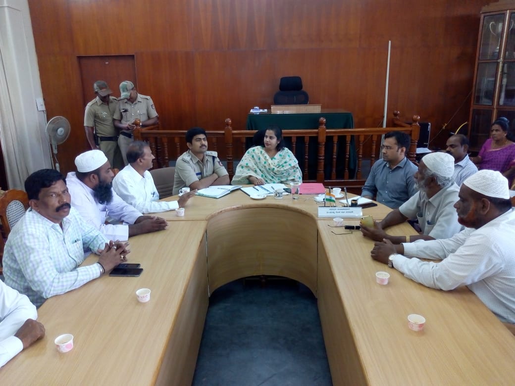 ಟಿಪ್ಪು ಜಯಂತಿ ಆಚರಣೆ ಹಿನ್ನೆಲೆ: ಮಂಡ್ಯ ಜಿಲ್ಲಾಡಳಿತದಿಂದ ಪೂರ್ವಭಾವಿ ಸಭೆ