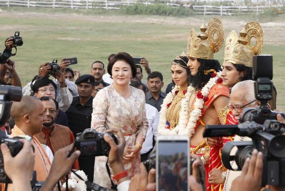 ಫೈಝಾಬಾದ್  ಜಿಲ್ಲೆ ಇನ್ನು ಮುಂದೆ  ಅಯೋಧ್ಯೆ’ಯಾಗಲಿದೆ: ಸಿಎಂ ಆದಿತ್ಯನಾಥ್