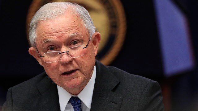 ರಶ್ಯ ತನಿಖೆಗೆ ಅತೃಪ್ತಿ: ಅಟಾರ್ನಿ ಜನರಲ್‌ರನ್ನು ಉಚ್ಚಾಟಿಸಿದ ಟ್ರಂಪ್