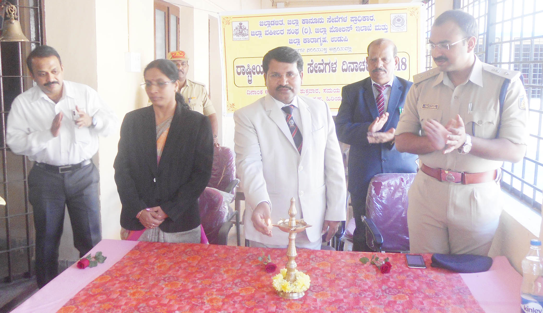 ಕಾರಾಗೃಹಗಳಲ್ಲಿ ಕೈದಿಗಳ ಮನ ಪರಿವರ್ತನೆಯಾಗಬೇಕು: ಜಿಲ್ಲಾ ನ್ಯಾಯಾಧೀಶರು