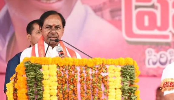 ಜೋಕರ್‌ನಂತೆ ರಾಹುಲ್ ಗಾಂಧಿ ಮಾತನಾಡುತ್ತಾರೆ: ಕೆಸಿಆರ್