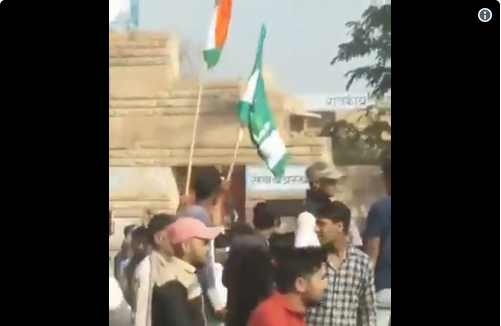 ರಾಜಸ್ಥಾನದಲ್ಲಿ ಕಾಂಗ್ರೆಸ್ ವಿಜಯೋತ್ಸವದಲ್ಲಿ ಪಾಕ್ ಧ್ವಜ ಹಾರಿಸಲಾಗಿತ್ತೇ?: ಇಲ್ಲಿದೆ ಉತ್ತರ