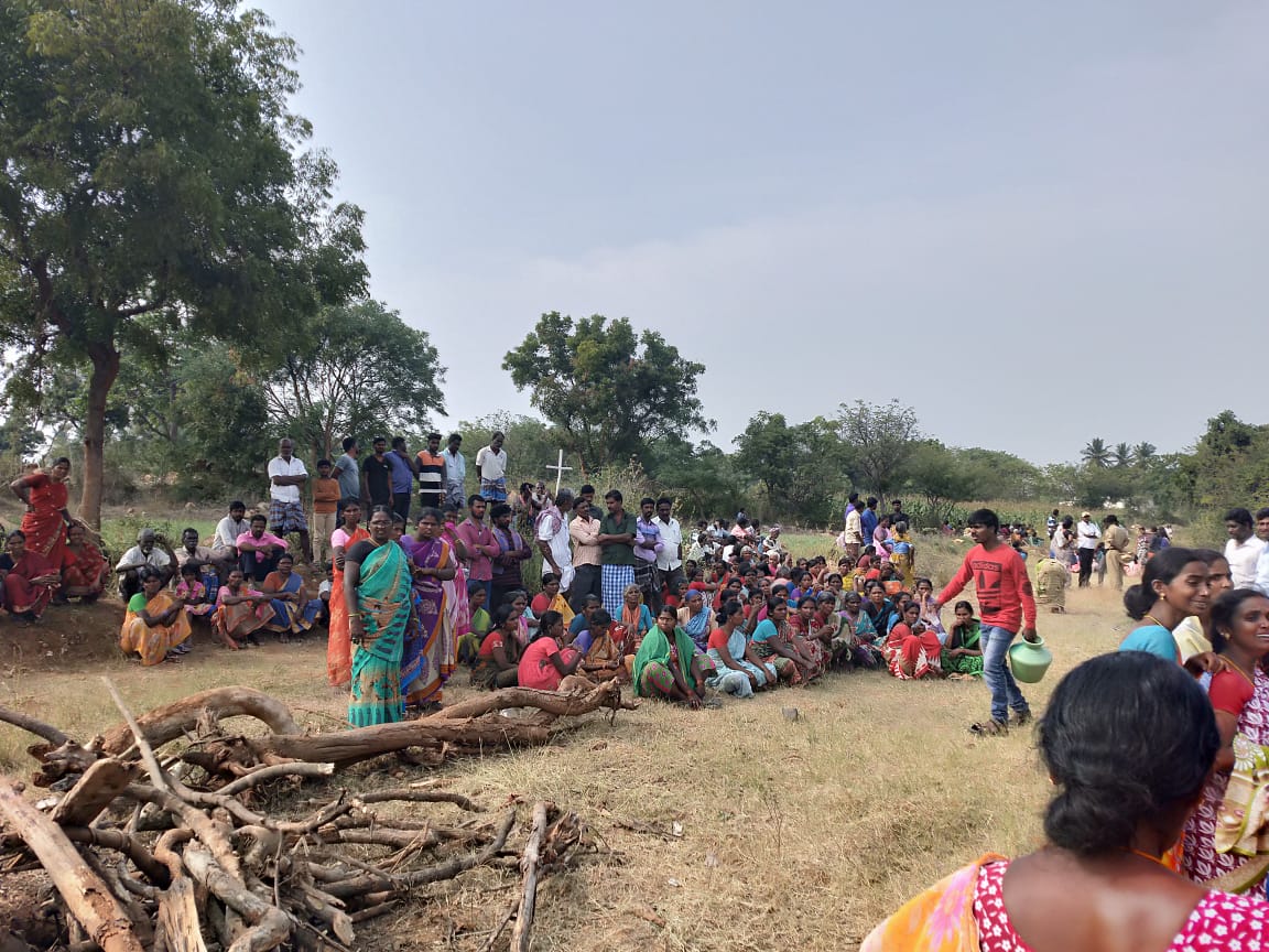 ಹನೂರು ದೇವಸ್ಥಾನದಲ್ಲಿ ವಿಷ ಪ್ರಸಾದ ಪ್ರಕರಣ: ಅರ್ಚಕ ಸೇರಿ ಹಲವು ಮಂದಿ ಸೆರೆ