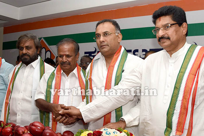 ಮೀನು ಖರೀದಿಗೆ ಗೋವಾ ಸರಕಾರ ನಿಷೇಧ: ಪ್ರಧಾನಿ ಮೋದಿ ಮಧ್ಯಸ್ಥಿಕೆ ಅಗತ್ಯ; ದಿನೇಶ್ ಗುಂಡೂರಾವ್