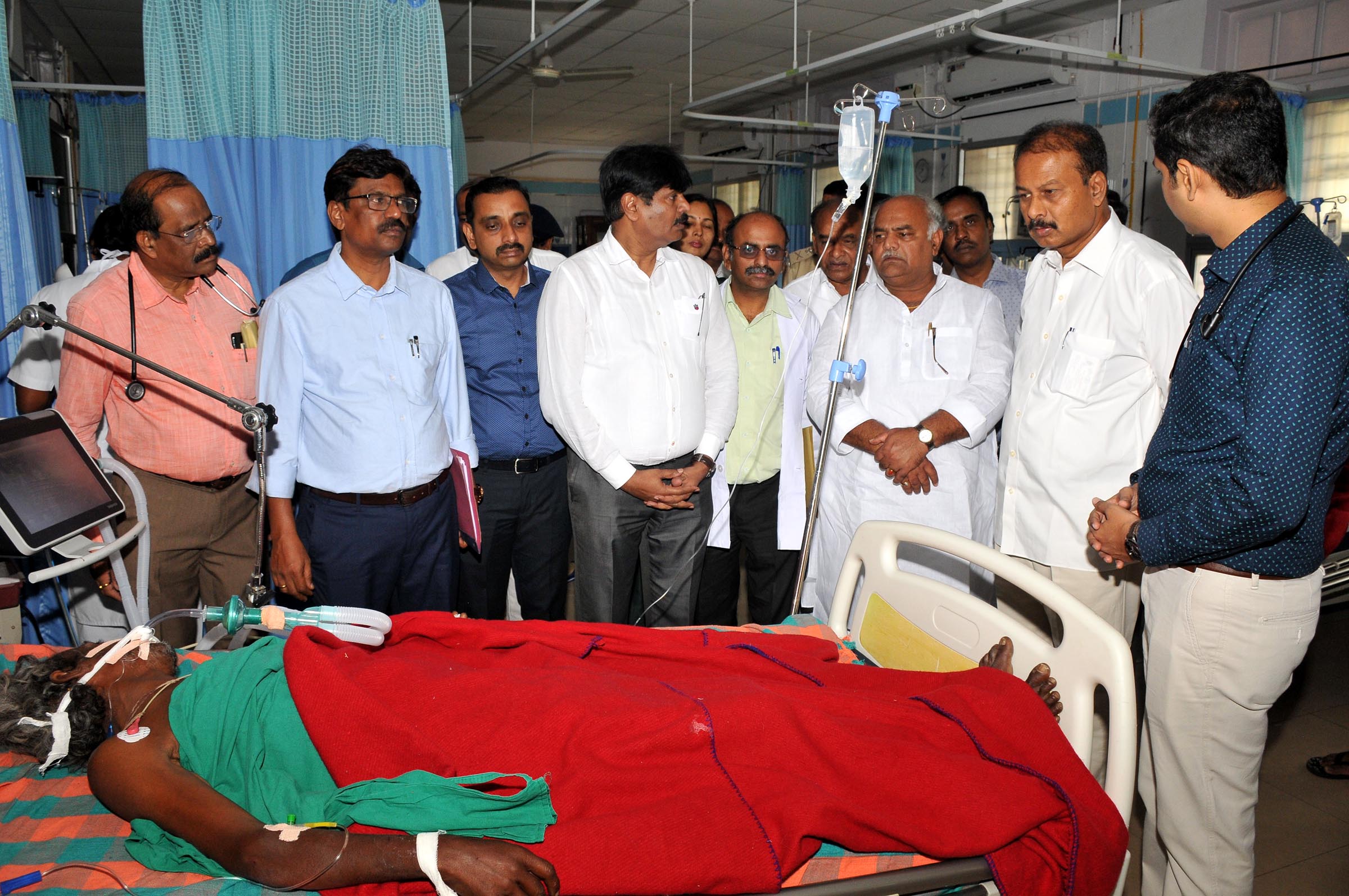 ಹನೂರು ದೇವಸ್ಥಾನದ ಪ್ರಕರಣವನ್ನು ಸಿಓಡಿಗೆ ವಹಿಸಿ: ಸಂಸದ ಆರ್.ಧ್ರುವನಾರಾಯಣ ಒತ್ತಾಯ