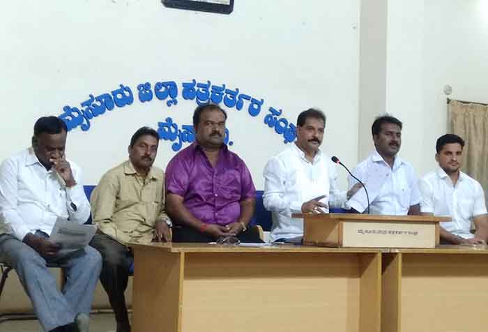 ಕೆಪಿಎಎಸ್‍ಸಿಯಲ್ಲಿನ ದಲಿತ ವಿರೋಧಿ ಆದೇಶದ ಹಿಂದೆ ಐಎಎಸ್ ಅಧಿಕಾರಿಗಳ ಕೈವಾಡ: ಕೆ.ಎಸ್.ಶಿವರಾಮು