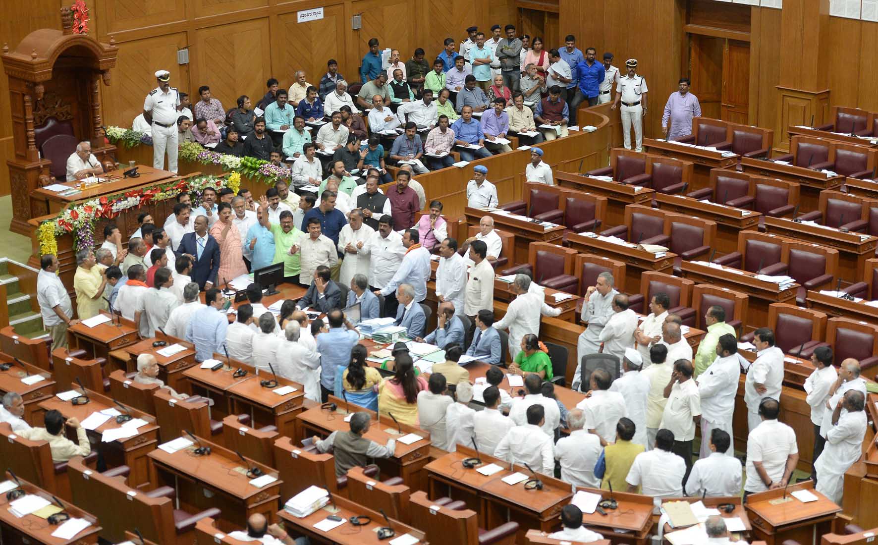 ಬೆಳಗಾವಿ ಅಧಿವೇಶನ: ಸದನದಲ್ಲಿ ಧರಣಿ ಮುಂದುವರೆಸಲು ಬಿಜೆಪಿ ನಿರ್ಧಾರ