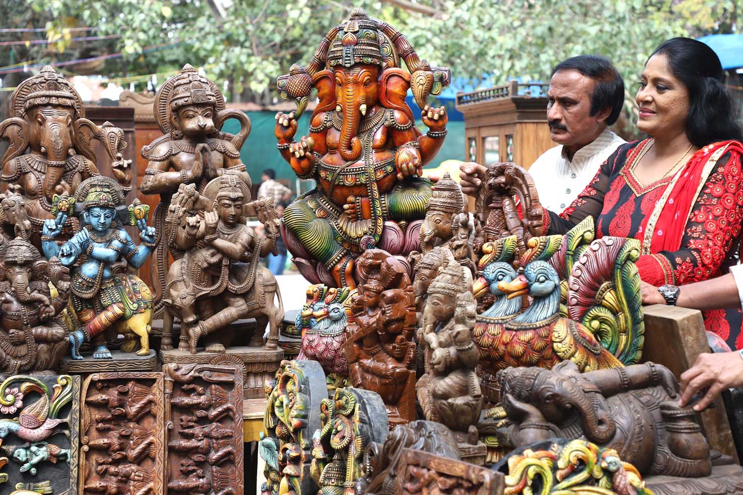 ಚಿತ್ರಕಲಾ ಪರಿಷತ್‌ನಲ್ಲಿ ಕಣ್ಮನ ಸೆಳೆಯುತ್ತಿರುವ ಆಲಂಕಾರಿಕ ವಸ್ತುಗಳು