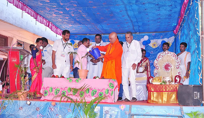 ಸಜಿಪನಡು: ಆದರ್ಶ್ ಆಂಗ್ಲ ಮಾಧ್ಯಮ ಶಾಲಾ ವಾರ್ಷಿಕೋತ್ಸವ