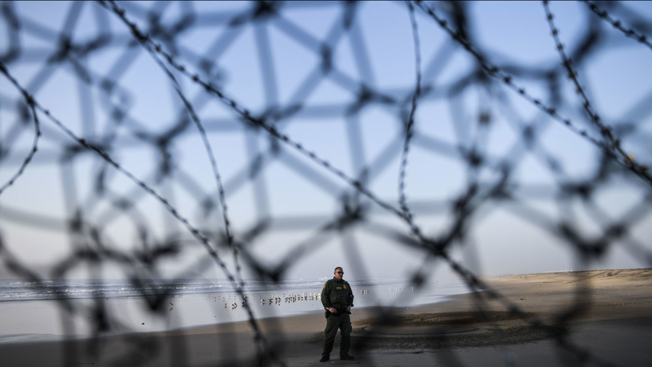 ಮೆಕ್ಸಿಕೋ ಗಡಿಯಲ್ಲಿ ವಶಕ್ಕೆ ಪಡೆಯಲಾಗಿದ್ದ ಬಾಲಕ ಅಮೆರಿಕ ಅಧಿಕಾರಿಗಳ ಕಸ್ಟಡಿಯಲ್ಲಿ ಮೃತ್ಯು