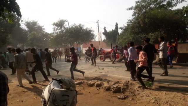 ಬುಲಂದ್ ಶಹರ್ ನಲ್ಲಿ ಗಲಭೆ, ಕಲ್ಲುತೂರಾಟ: ಪೊಲೀಸ್ ಅಧಿಕಾರಿ ಸೇರಿ ಇಬ್ಬರು ಮೃತ್ಯು