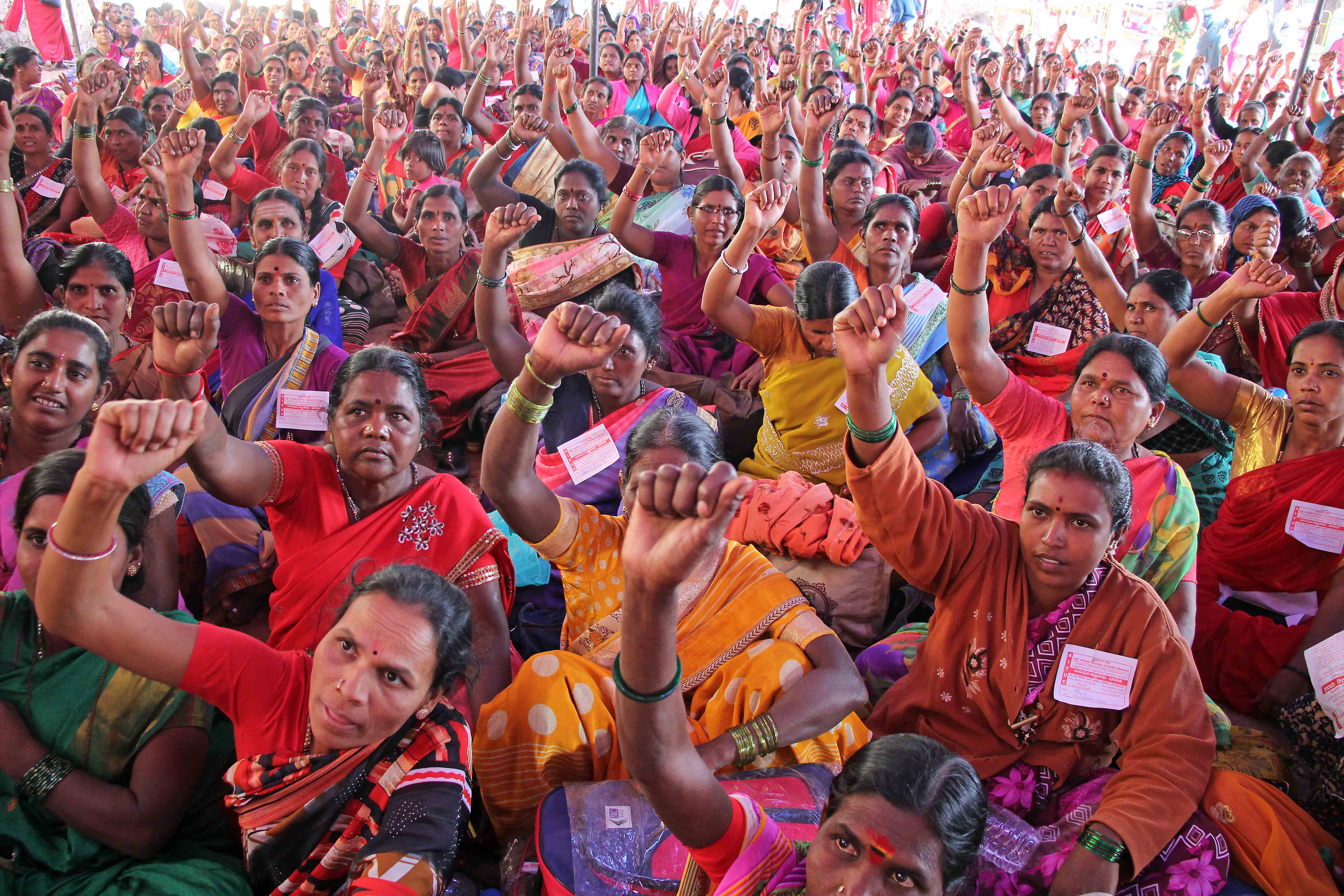 ಬಿಸಿಯೂಟ ನೌಕರರ ಅಹೋರಾತ್ರಿ ಧರಣಿ ಹಿಂದಕ್ಕೆ