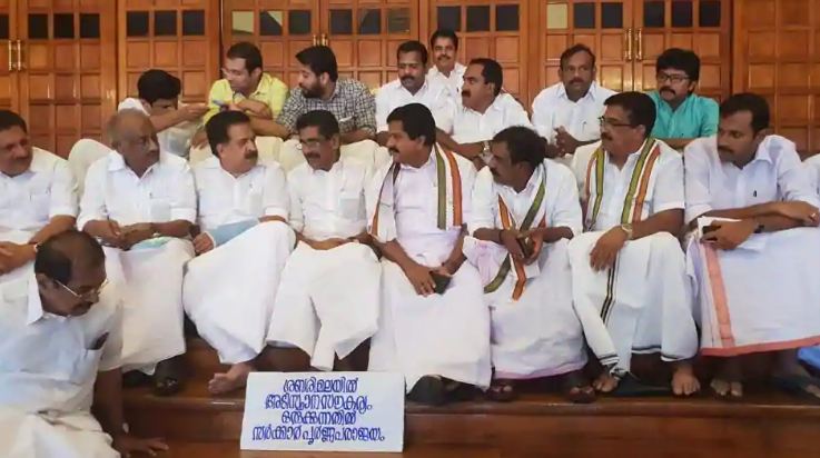 ಕೇರಳ ವಿಧಾನಸಭೆಯಲ್ಲಿ ಗದ್ದಲ: ಯುಡಿಎಫ್ ಶಾಸಕರ ಉಪವಾಸ ಸತ್ಯಾಗ್ರಹ