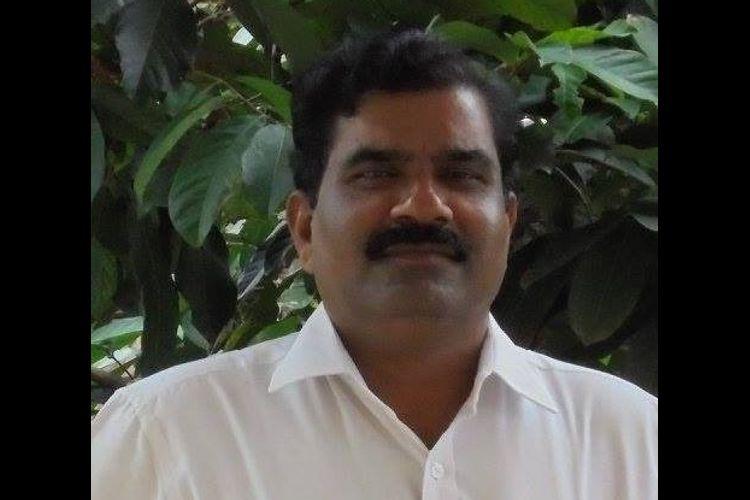 ಶಬರಿಮಲೆಯಲ್ಲಿ ಪತ್ರಕರ್ತರನ್ನು ತಡೆದ ವ್ಯಕ್ತಿ ‘ಮಹಿಳೆಯರ ಮಹಾಗೋಡೆ’ ಜಾಥಾದ ಸಂಚಾಲಕ!