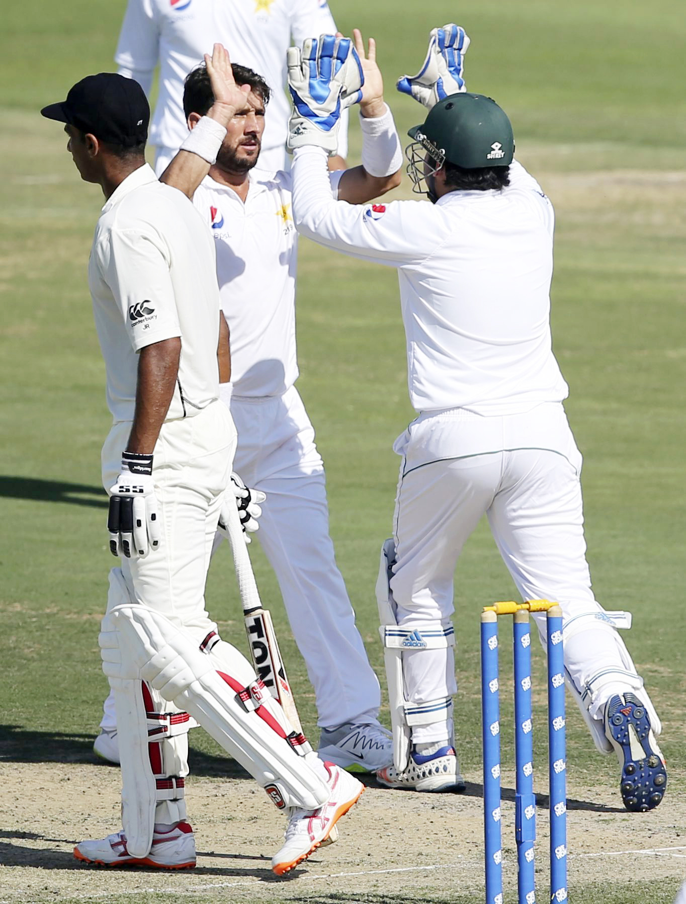 ನ್ಯೂಝಿಲೆಂಡ್ 7ಕ್ಕೆ 229