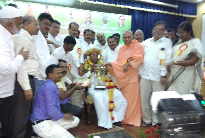 ಸಿದ್ದರಾಮಯ್ಯ ಮತ್ತೊಮ್ಮೆ ರಾಜ್ಯದ ಮುಖ್ಯಮಂತ್ರಿಯಾಗುವ ಯೋಗ ಹೊಂದಿದ್ದಾರೆ: ನಿಡುಮಾಮಿಡಿ ಸ್ವಾಮೀಜಿ