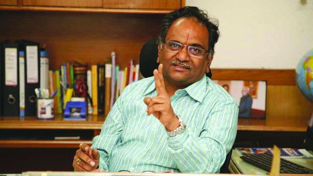 ಕೇಂದ್ರದಿಂದ ಮಾಹಿತಿ ಆಯೋಗಕ್ಕೆ ಬೆದರಿಕೆ: ಮಾಜಿ ಮಾಹಿತಿ ಆಯುಕ್ತರ ಆರೋಪ