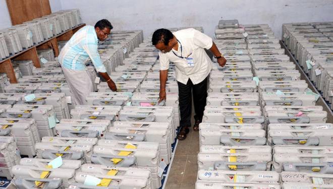 ಮಧ್ಯ ಪ್ರದೇಶದಲ್ಲಿ ಇವಿಎಂಗಳನ್ನು ಇರಿಸಿದ್ದ ಕೋಣೆಗೆ ಢಿಕ್ಕಿ ಹೊಡೆದ ಕಾರು