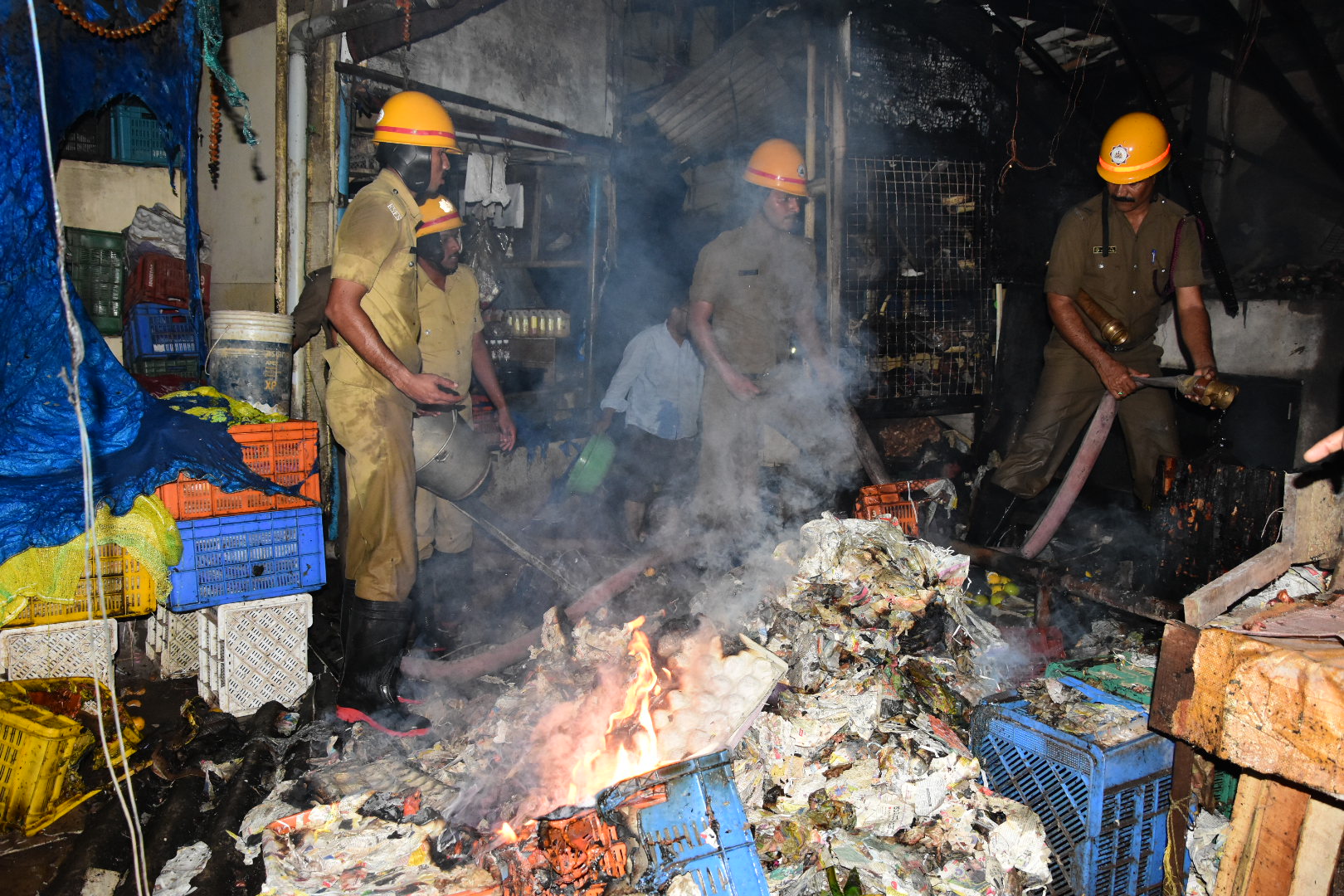 ಮಂಗಳೂರು: ಕೇಂದ್ರ ಮಾರುಕಟ್ಟೆಯಲ್ಲಿ ಬೆಂಕಿ ಅವಘಡ