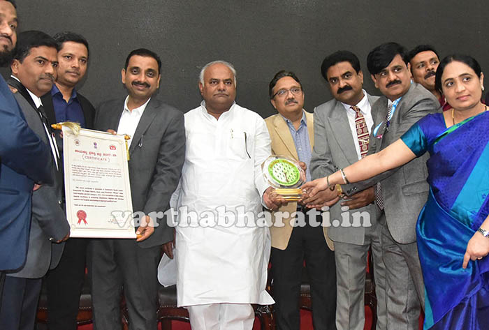 ವೈದ್ಯರ ತಪ್ಪಿಗೆ ಆರೋಗ್ಯ ಸಚಿವರೇ ಗುರಿ: ಎಸ್.ಶಿವಾನಂದ ಪಾಟೀಲ್