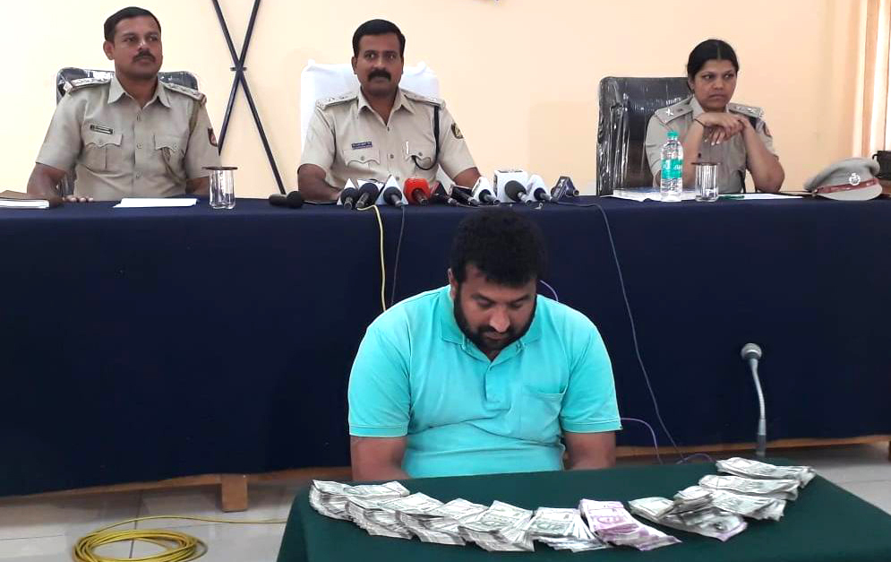 ದರೋಡೆ ಹೈಡ್ರಾಮ ನಡೆಸಿ 8 ಲಕ್ಷ ಗುಳುಂ ಮಾಡಲು ಹೋದವ ಈಗ ಪೊಲೀಸರ ಅತಿಥಿ