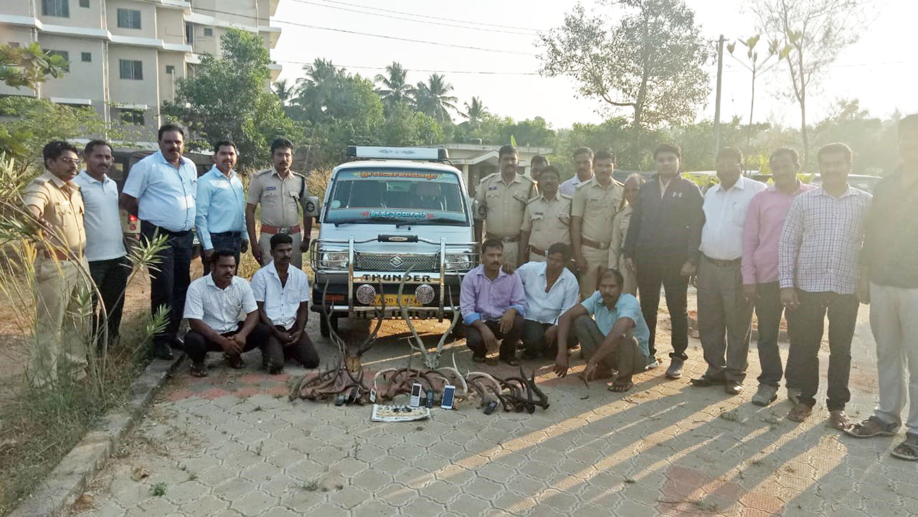 ಜಿಂಕೆ ಕೊಂಬು ಸಾಗಾಟ: ಐವರು ವಶಕ್ಕೆ