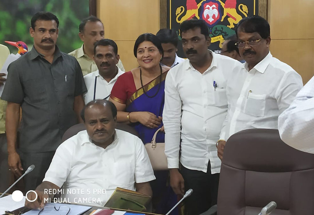 ಬಿಲ್ಲವ ಮಹಾ ಸಮಾವೇಶಕ್ಕೆ ಮುಖ್ಯಮಂತ್ರಿಗೆ ಆಹ್ವಾನ