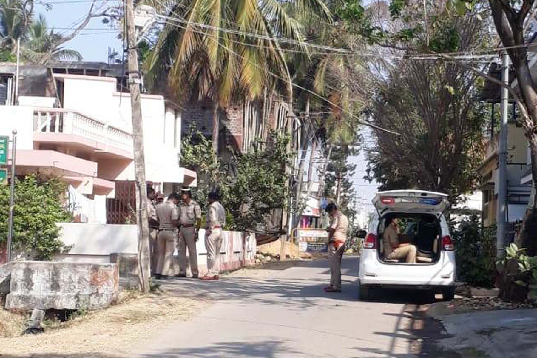 ಶಿವಮೊಗ್ಗದ ಯಡಿಯೂರಪ್ಪ ನಿವಾಸಕ್ಕೆ ಬಿಗಿ ಪೊಲೀಸ್ ಪಹರೆ