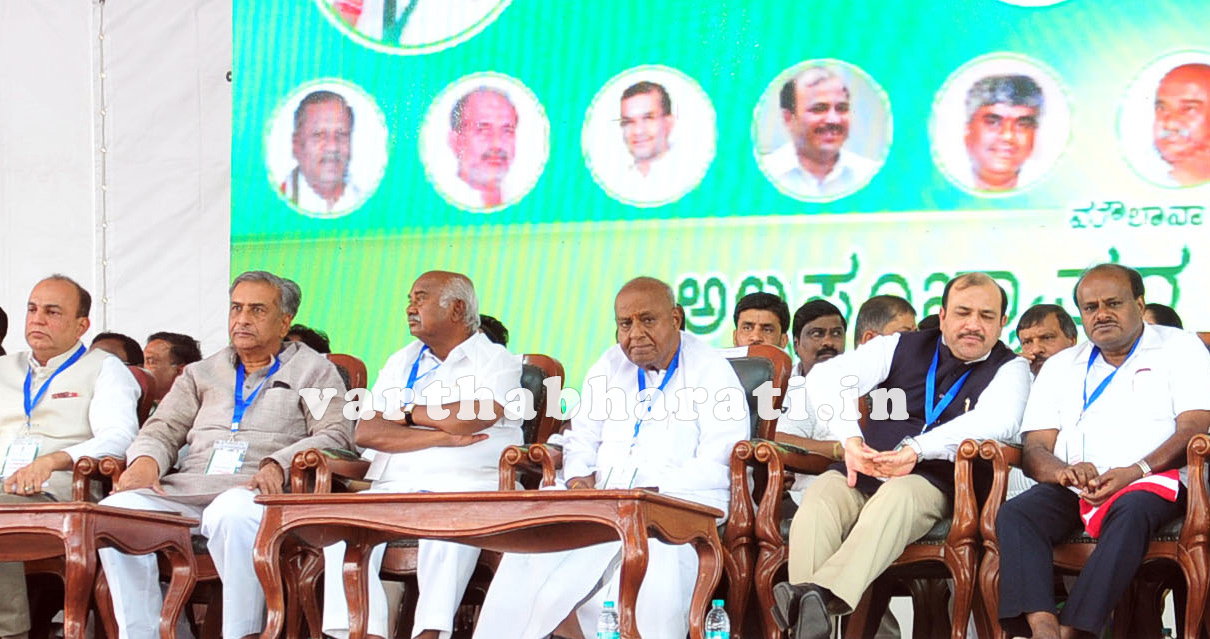 ಚುನಾವಣೆಯಲ್ಲಿ ಕುಮಾರಸ್ವಾಮಿ ವಿರುದ್ಧ ಹೋರಾಡಿದವರೇ ಫಲಿತಾಂಶದ ಬಳಿಕ ನಮ್ಮ ಬಳಿ ಬಂದರು: ದೇವೇಗೌಡ