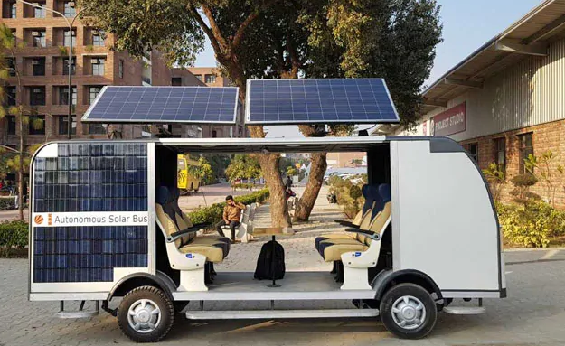 ಸೌರಶಕ್ತಿ ಆಧಾರಿತ, ಚಾಲಕ ರಹಿತ ಬಸ್ಸು ರೂಪಿಸಿದ ವಿದ್ಯಾರ್ಥಿಗಳು