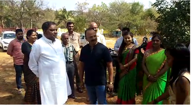 ಆಪರೇಷನ್ ಕಮಲದಂತಹ ಕೀಳು ಮಟ್ಟದ ರಾಜಕೀಯಕ್ಕೆ ಇಳಿಯಬಾರದಿತ್ತು: ಬಿಜೆಪಿ ಮುಖಂಡ ವಿ.ಶ್ರೀನಿವಾಸಪ್ರಸಾದ್