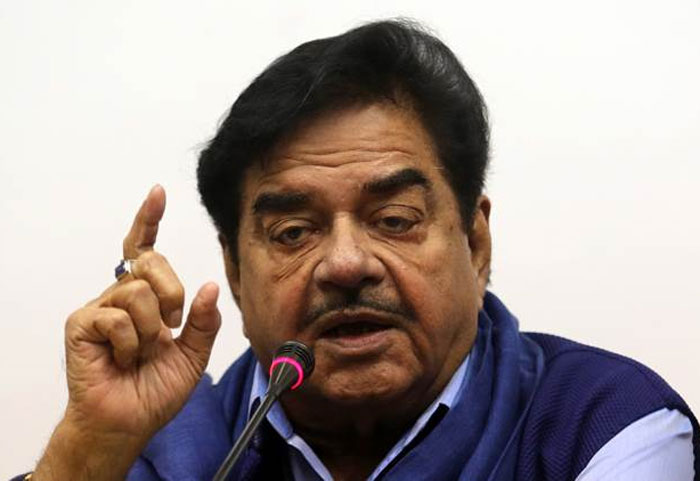 ‘ಚೌಕಿದಾರ ಕಳ್ಳ’ ಎಂದು ಜನರು ಹೇಳುವ ಮೊದಲು ರಫೇಲ್ ಬಗ್ಗೆ ಸ್ಪಷ್ಟೀಕರಣ ನೀಡಿ: ಶತ್ರುಘ್ನ ಸಿನ್ಹಾ