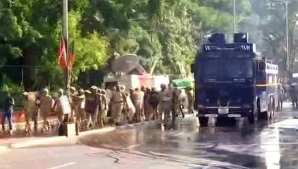 ಶಬರಿಮಲೆಗೆ ಮಹಿಳೆಯರ ಪ್ರವೇಶ: ತಿರುವನಂತಪುರಂನಲ್ಲಿ ಬಿಜೆಪಿ-ಸಿಪಿಎಂ ಕಾರ್ಯಕರ್ತರ ಹೊಡೆದಾಟ