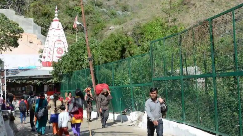 ವೈಷ್ಣೋದೇವಿ ಮಂದಿರ: 2017-18ರಲ್ಲಿ ಭಕ್ತರಿಂದ 40 ಲಕ್ಷ ರೂ. ರದ್ದಾದ ನೋಟುಗಳ ಕಾಣಿಕೆ !