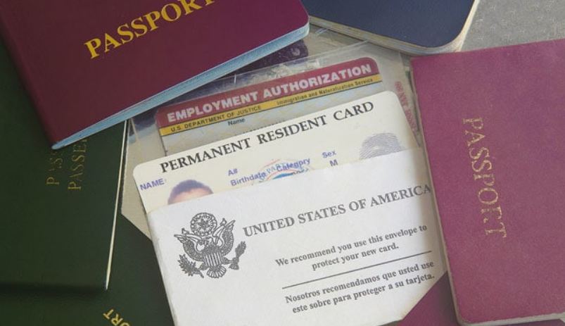 ಗ್ರೀನ್‌ ಕಾರ್ಡ್ ಕೋಟ ರದ್ದತಿಯಿಂದ ಭಾರತ, ಚೀನಾಕ್ಕೆ ಲಾಭ: ಕಾಂಗ್ರೆಸ್ ವರದಿ