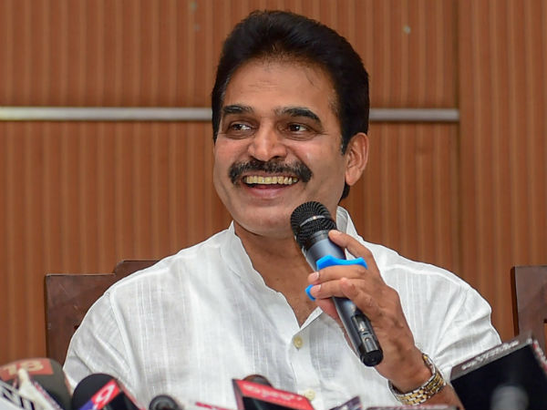 ಆಪರೇಷನ್ ಕಮಲಕ್ಕೆ ಬಲಿಯಾಗಬೇಡಿ: ಕಾಂಗ್ರೆಸ್ ಶಾಸಕರಿಗೆ ಕೆ.ಸಿ.ವೇಣುಗೋಪಾಲ್ ಸಲಹೆ
