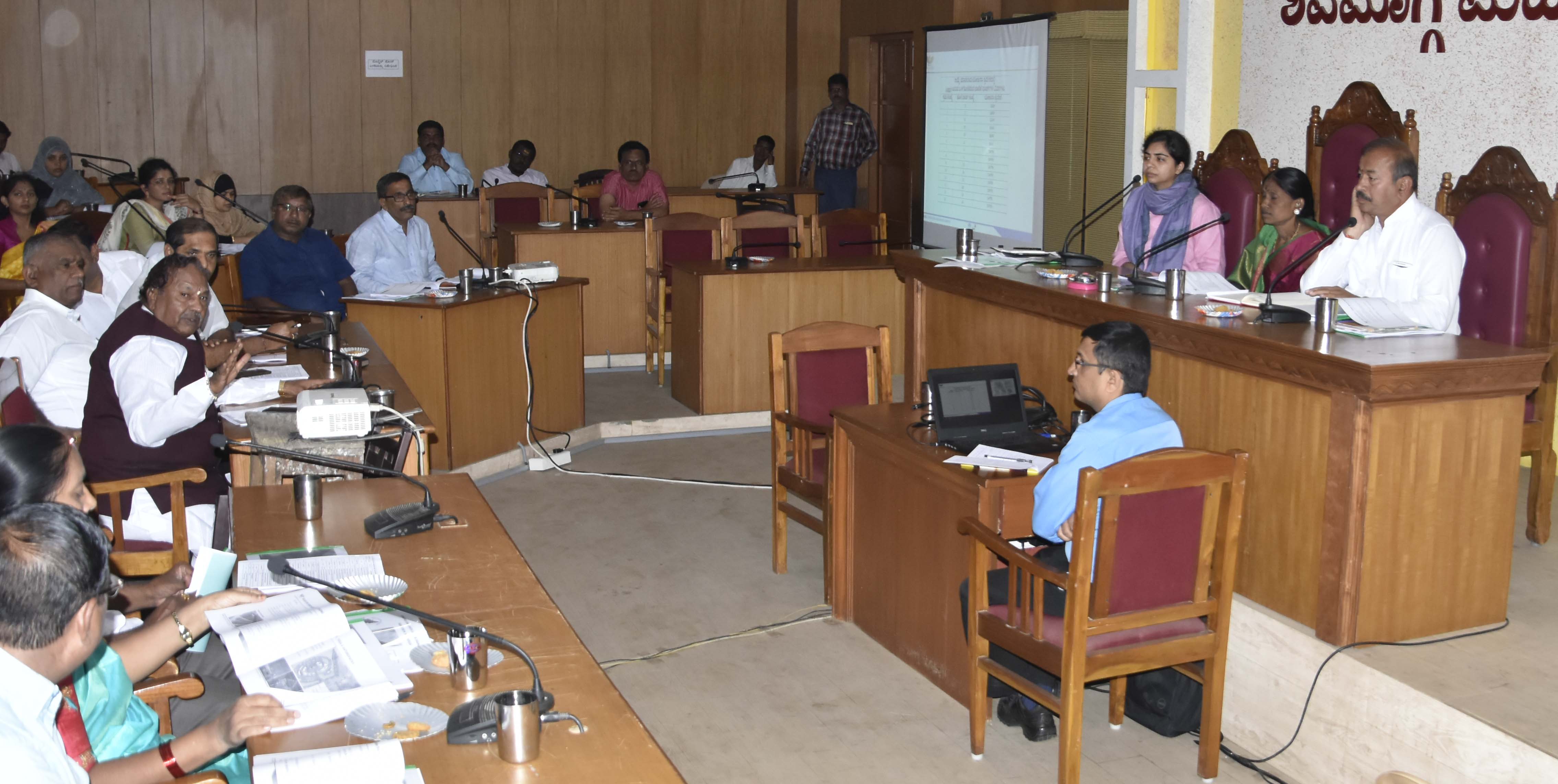 ಸ್ಮಾರ್ಟ್ ಸಿಟಿ ಯೋಜನೆ: ಶಿವಮೊಗ್ಗದಲ್ಲಿ 19 ಸಾವಿರ ಎಲ್‍ಇಡಿ ಬಲ್ಬ್ ಅಳವಡಿಸಲು ನಿರ್ಧಾರ