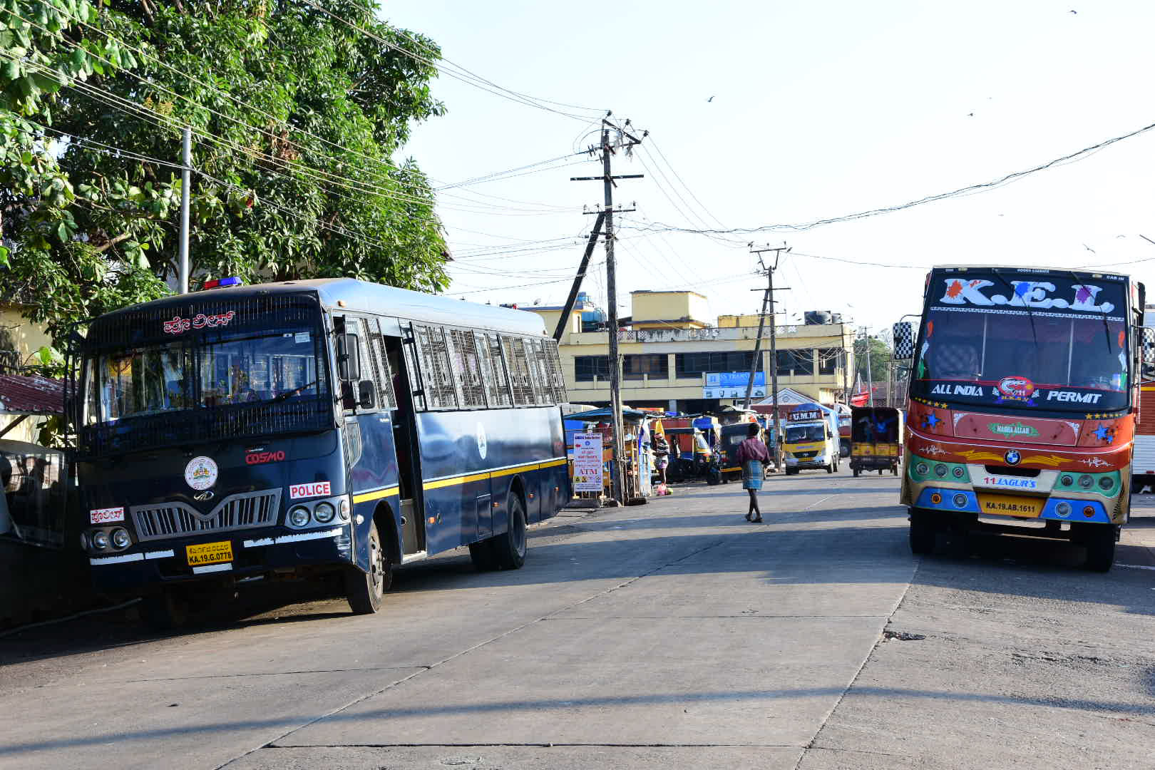 ಬೆಳಕು ಮೀನುಗಾರಿಕೆಯಿಂದ ಮರಳಲು ಅವಕಾಶ ನೀಡದ ಸಾಂಪ್ರದಾಯಿಕ ಮೀನುಗಾರರು