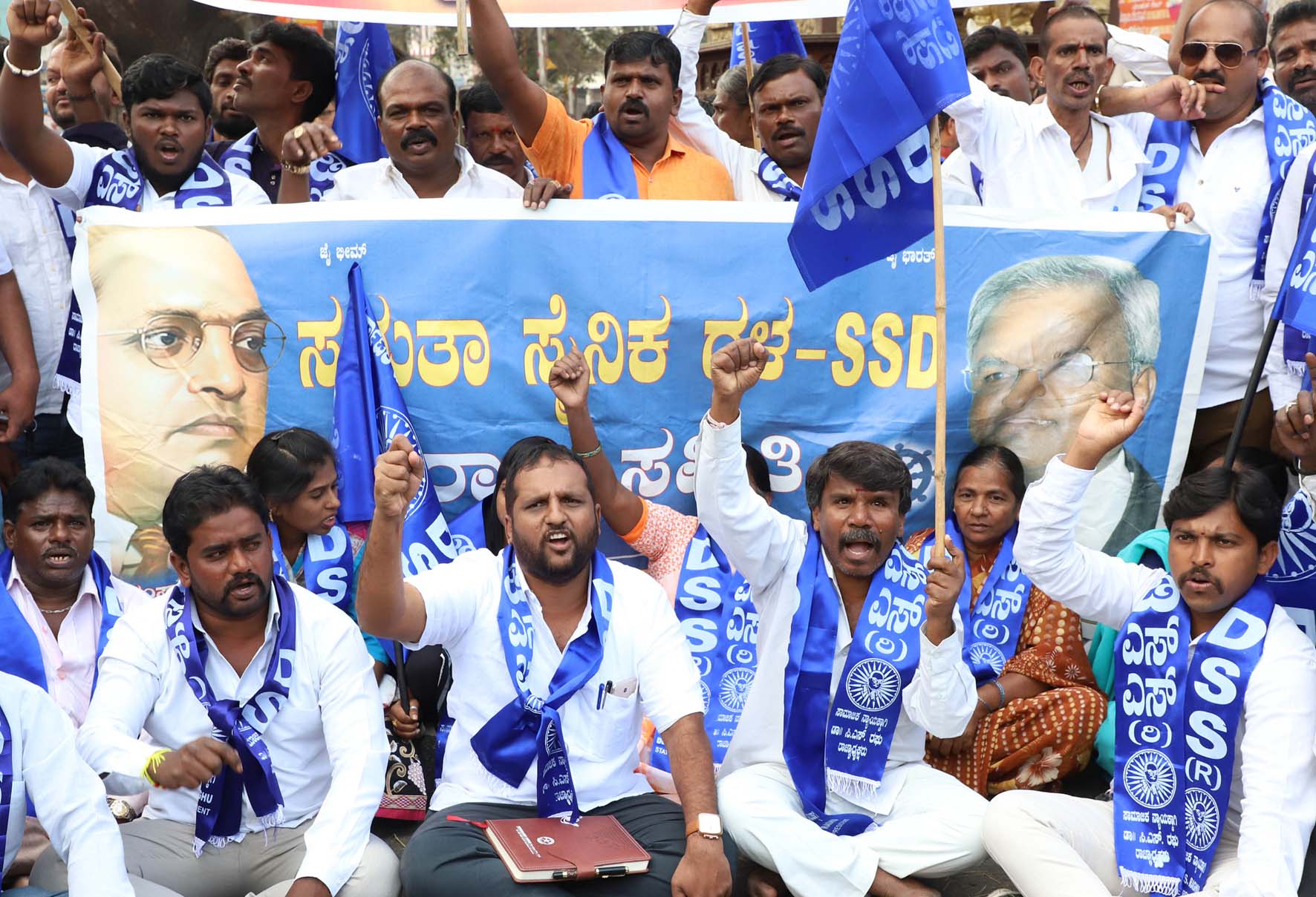 ಹಕ್ಕುಪತ್ರ ನೀಡುವಂತೆ ಒತ್ತಾಯಿಸಿ ಅನಿರ್ದಿಷ್ಟಾವಧಿ ಧರಣಿ