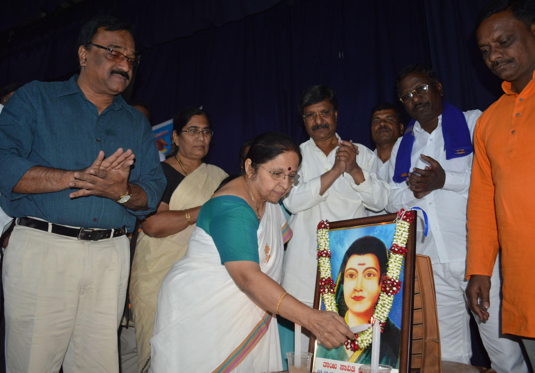 ಸರಕಾರಿ ಶಾಲೆಗಳಲ್ಲಿ ಆಂಗ್ಲ ಮಾಧ್ಯಮ ಒಂದು ಭಾಗವಾಗಿ ಆರಂಭಿಸಬೇಕು: ನಟರಾಜ್ ಹುಳಿಯಾರ್