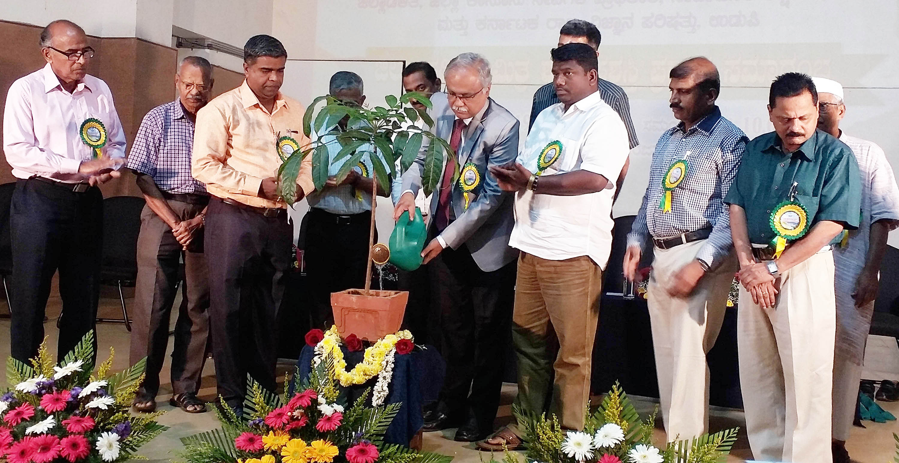 ಪರಿಸರ ಉಳಿಸುವ ಪ್ರಜ್ಞೆ ಮನೆಯಿಂದಲೇ ಆರಂಭಗೊಳ್ಳಲಿ: ಸಿ.ಎಂ.ಜೋಷಿ