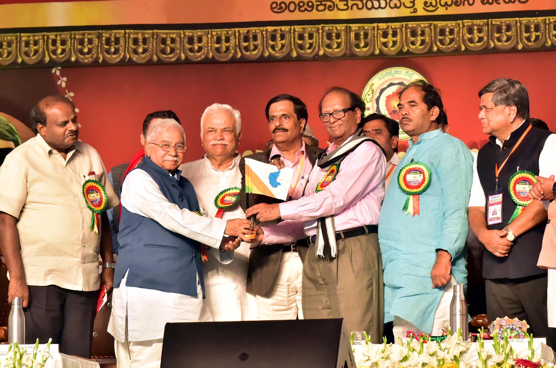 ಮಾಹಿತಿ ತಂತ್ರಜ್ಞಾನ: ಸಲಹೆ ನೀಡಲು ತಜ್ಞರ ಸಮಿತಿ ಅಗತ್ಯವಿದೆ; ಡಾ.ಚಂದ್ರಶೇಖರ ಕಂಬಾರ