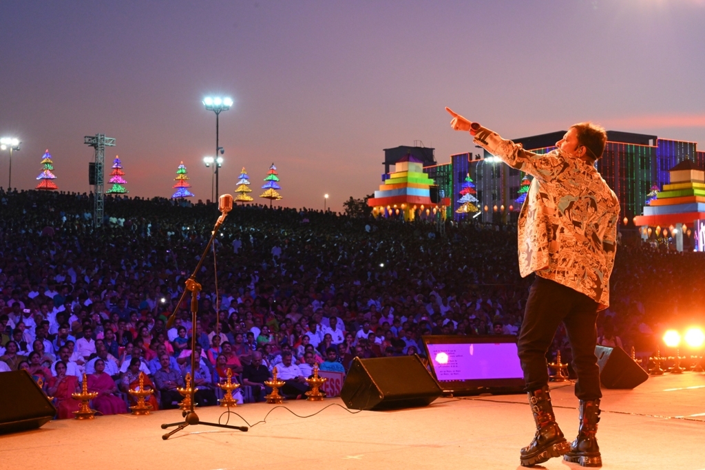 ವಿರಾಸತ್‍ನಲ್ಲಿ ರಂಗೇರಿತು ಸುಖ್ವಿಂದರ್ ಸಿಂಗ್‍ನ ಗಾನ ತರಂಗ