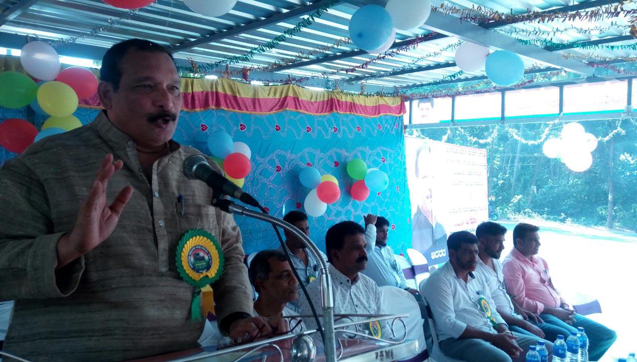 ವಳಚ್ಚಿಲ್: ರಿಕ್ಷಾ ಪಾರ್ಕ್ ಮೇಲ್ಛಾವಣಿ ಉದ್ಘಾಟನೆ