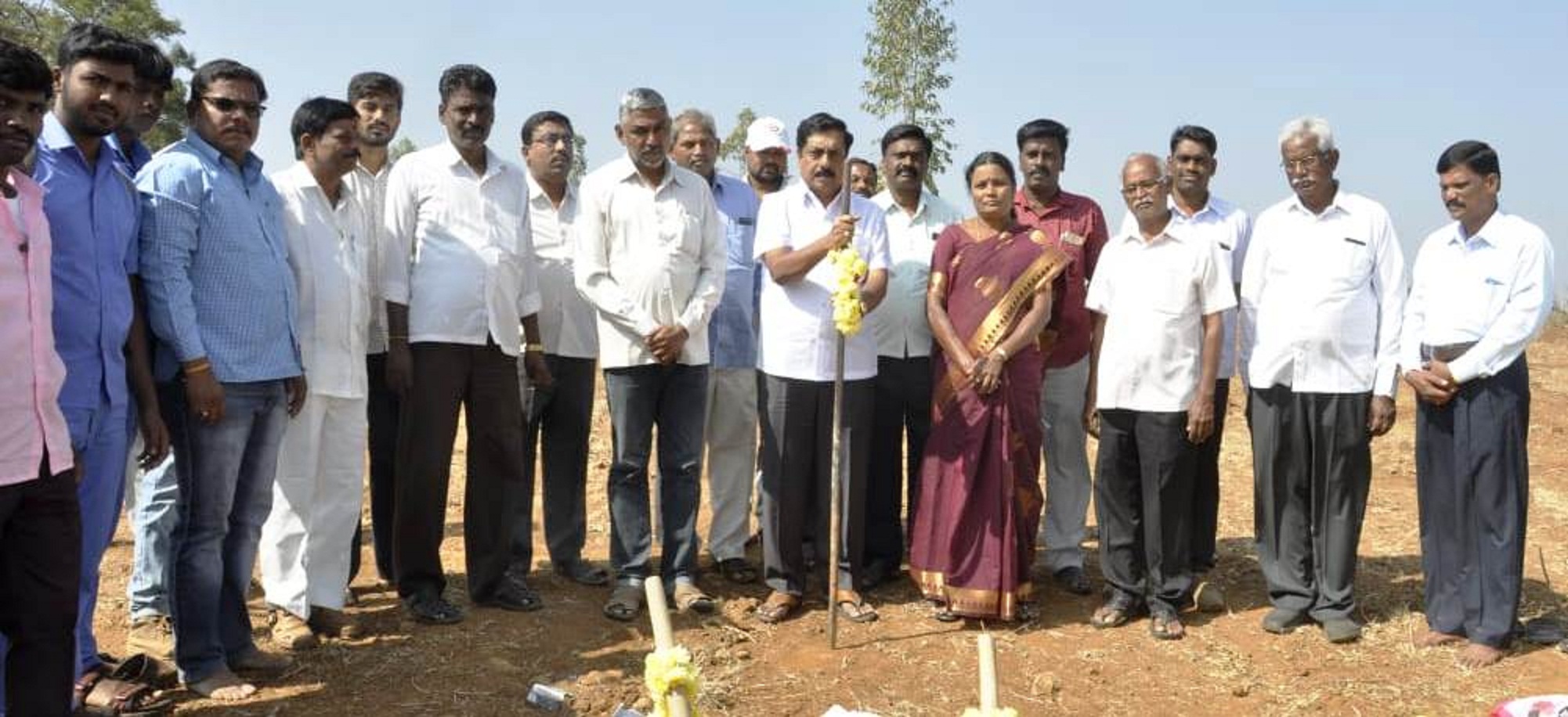 ಹನೂರು: ವಿವಿಧ ಅಭಿವೃದ್ದಿ ಕಾಮಗಾರಿಗಳಿಗೆ ಶಾಸಕರಿಂದ ಶಿಲಾನ್ಯಾಸ