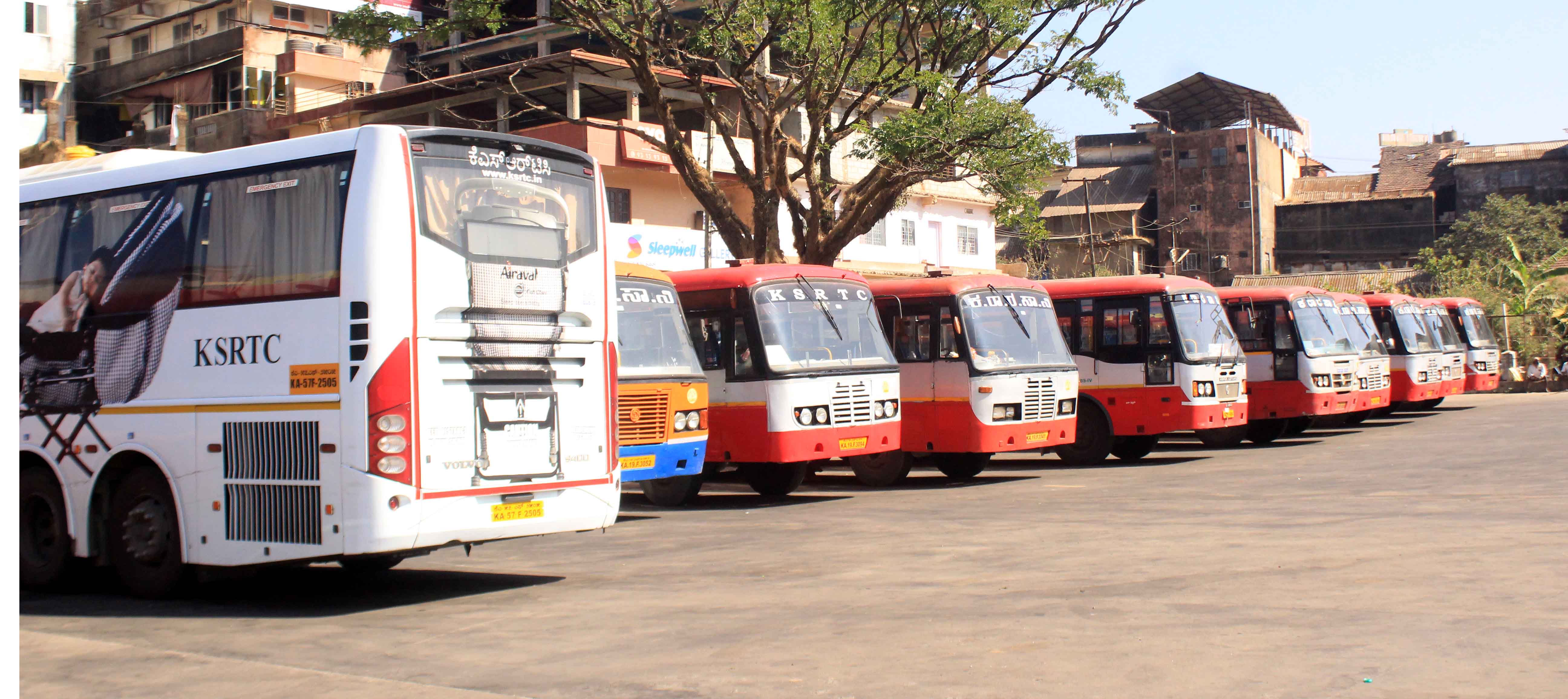 ಕೊಡಗಿನಲ್ಲಿ ಮುಷ್ಕರಕ್ಕೆ ನೀರಸ ಪ್ರತಿಕ್ರಿಯೆ : ಮಡಿಕೇರಿಯಲ್ಲಿ ಕಾರ್ಮಿಕ ಸಂಘಟನೆಗಳಿಂದ ಬೃಹತ್ ಪ್ರತಿಭಟನೆ