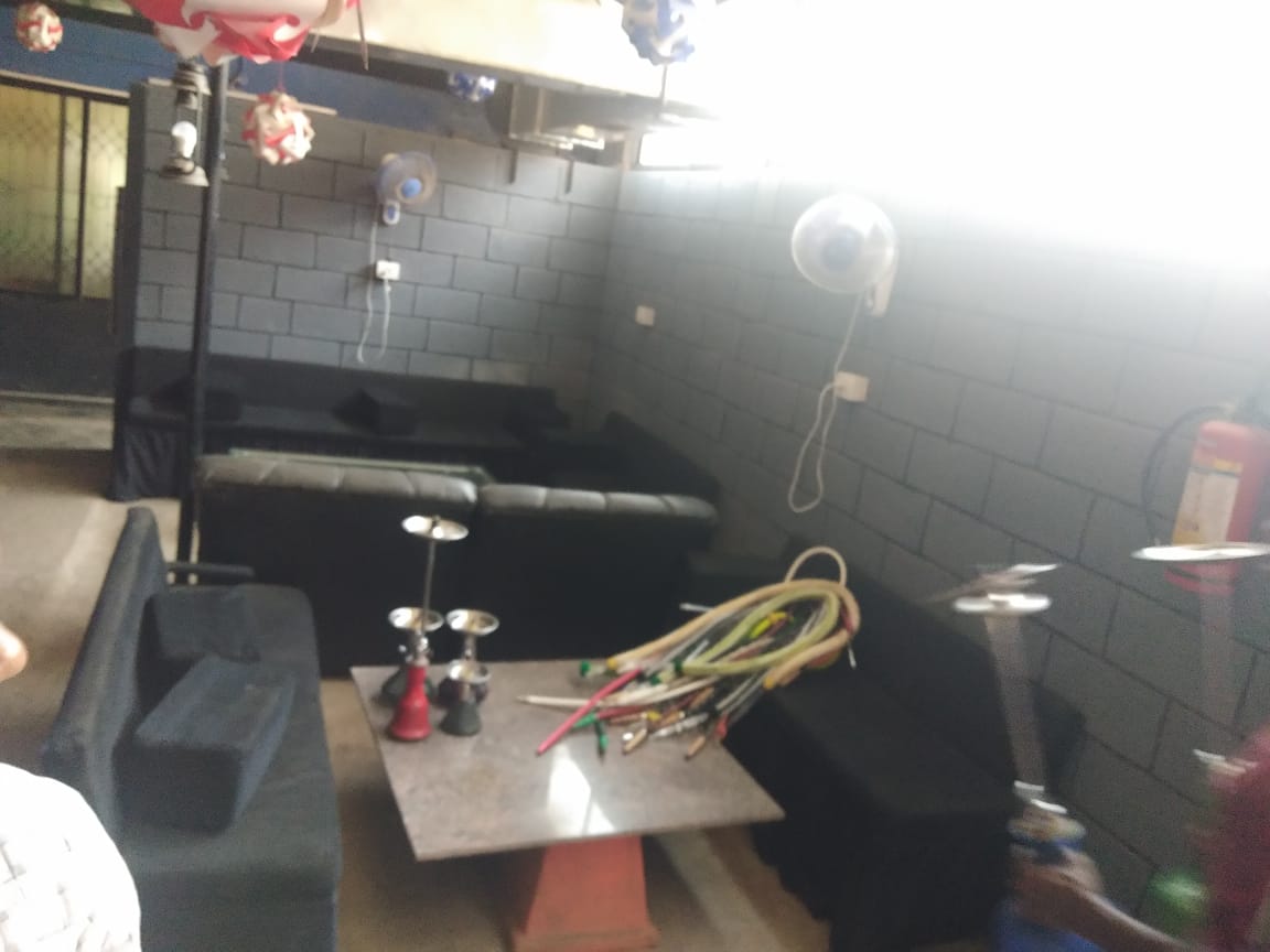 ಮಂಗಳೂರು: ಹುಕ್ಕಾಬಾರ್ ಮೇಲೆ ಪೊಲೀಸ್ ದಾಳಿ; ಸೊತ್ತು ವಶ