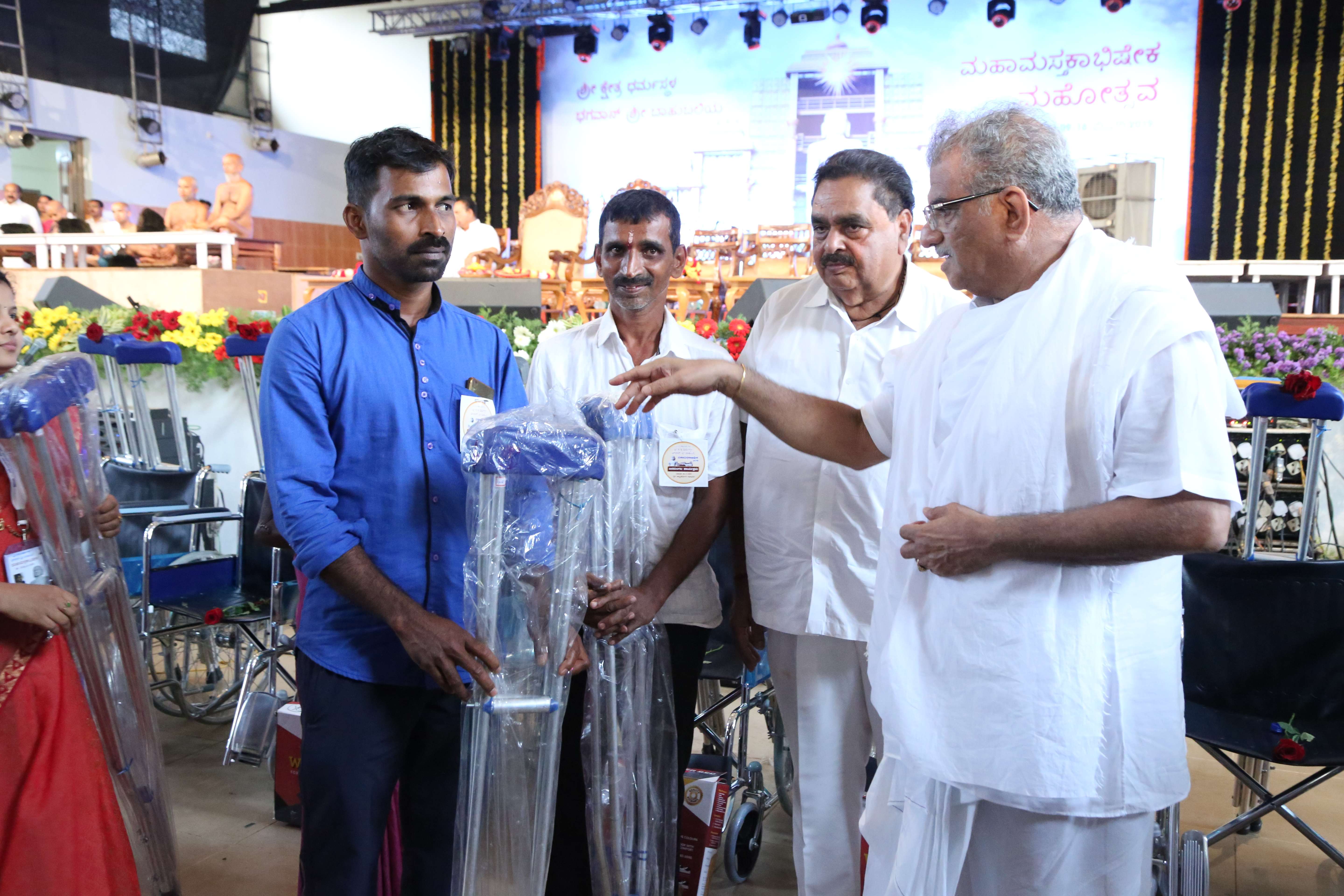 ಅಸಹಾಯಕರಿಗೆ ನೆರವಾಗುವುದೇ ನಿಜವಾದ ಧರ್ಮ: ಡಾ. ವೀರೇಂದ್ರ ಹೆಗ್ಗಡೆ